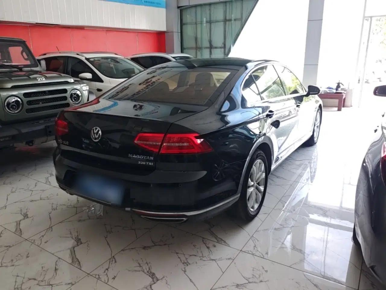 Volkswagen Magotan 2017 330TSI DSG Luxury Model — миниатюра 6