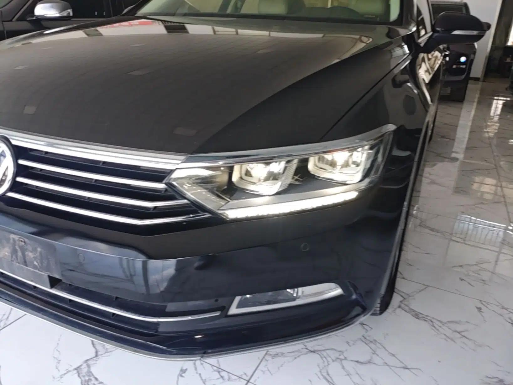 Volkswagen Magotan 2017 330TSI DSG Luxury Model — миниатюра 8