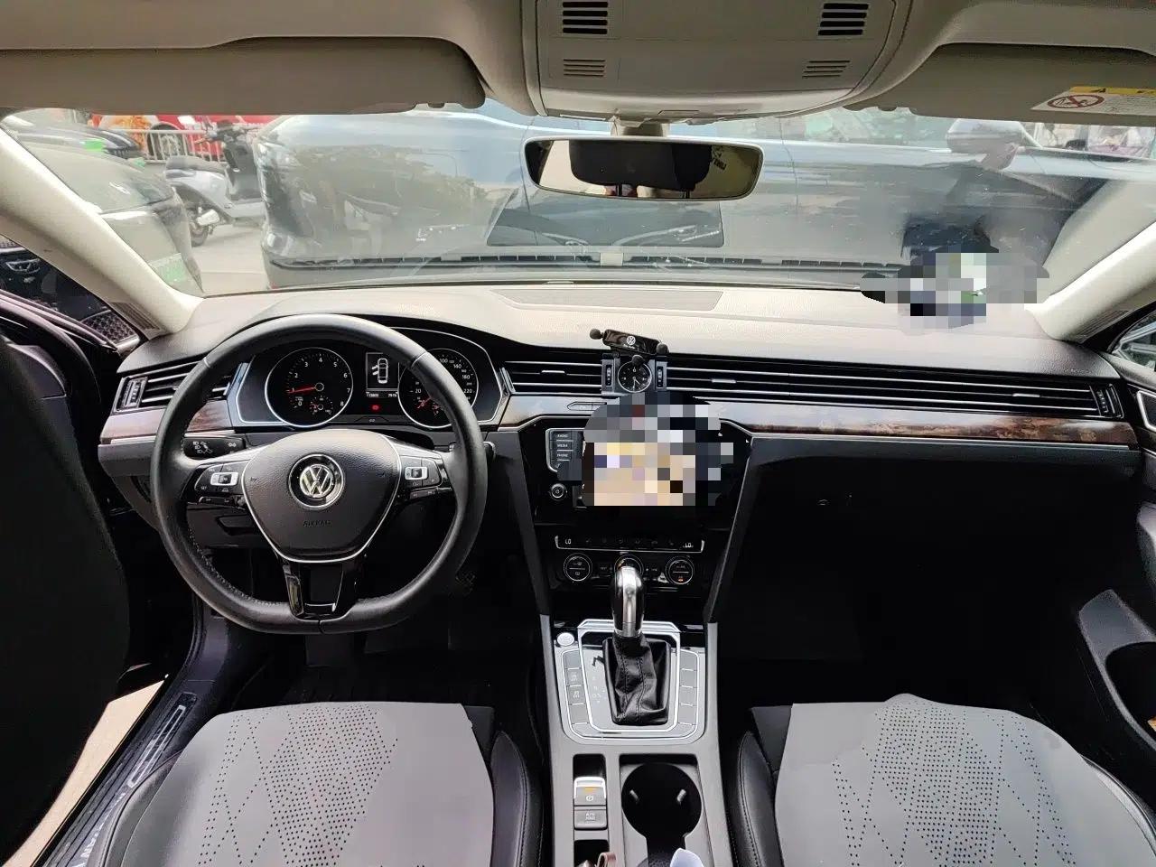 Volkswagen Magotan 2017 380TSI DSG Luxury Model — миниатюра 9