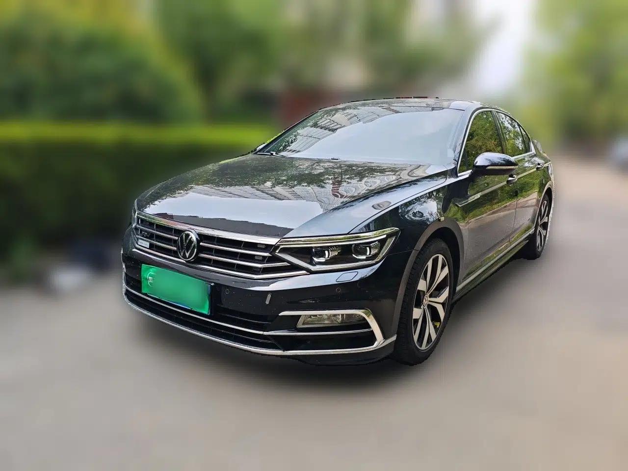 Volkswagen Magotan 2020 330TSI DSG Leading Model — миниатюра 1