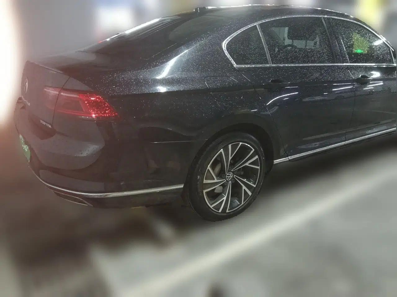 Volkswagen Magotan 2021 330TSI DSG 30th Anniversary Edition — миниатюра 6