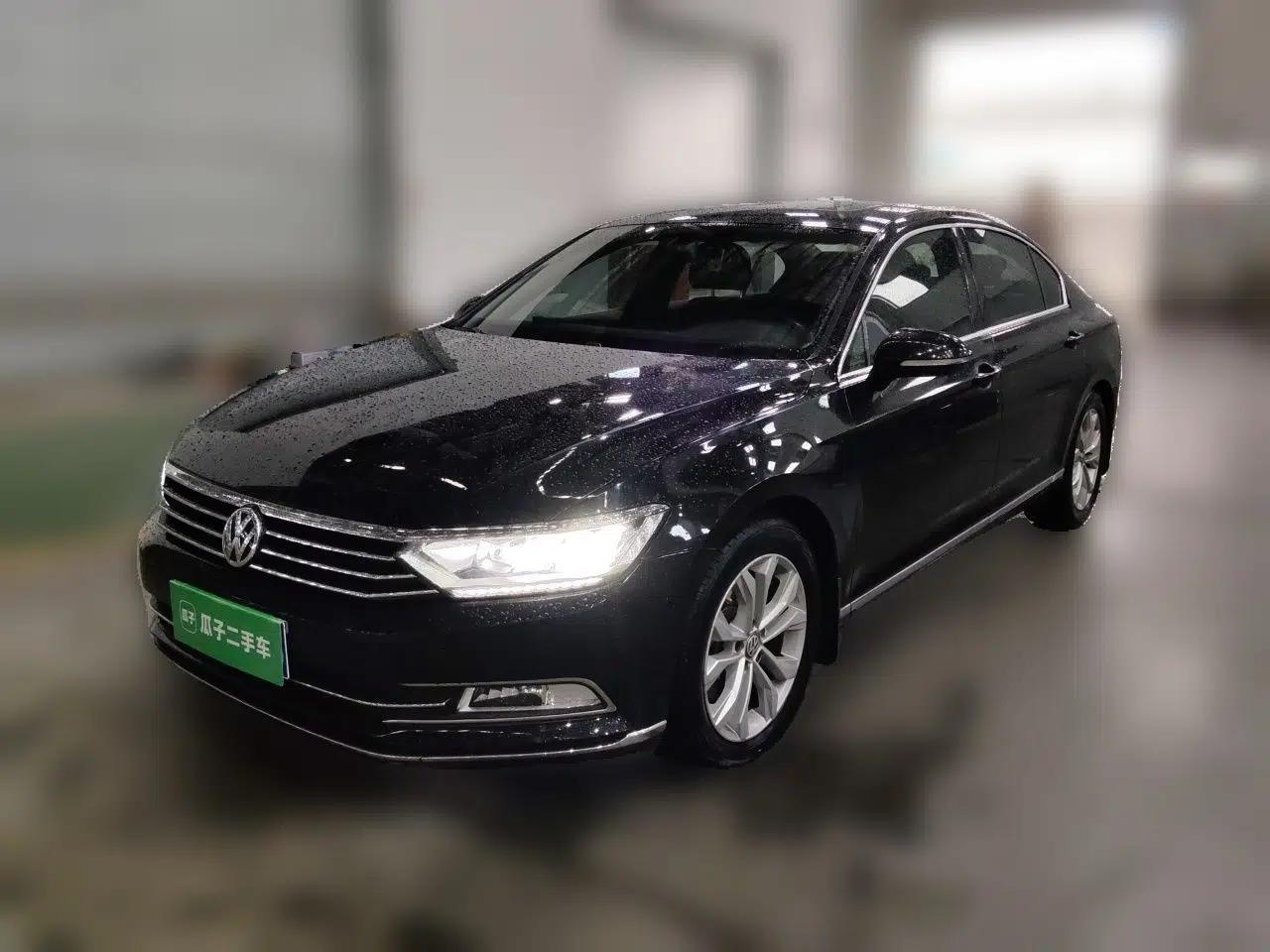 Volkswagen Magotan 2017 330TSI DSG Luxury Model — миниатюра 1