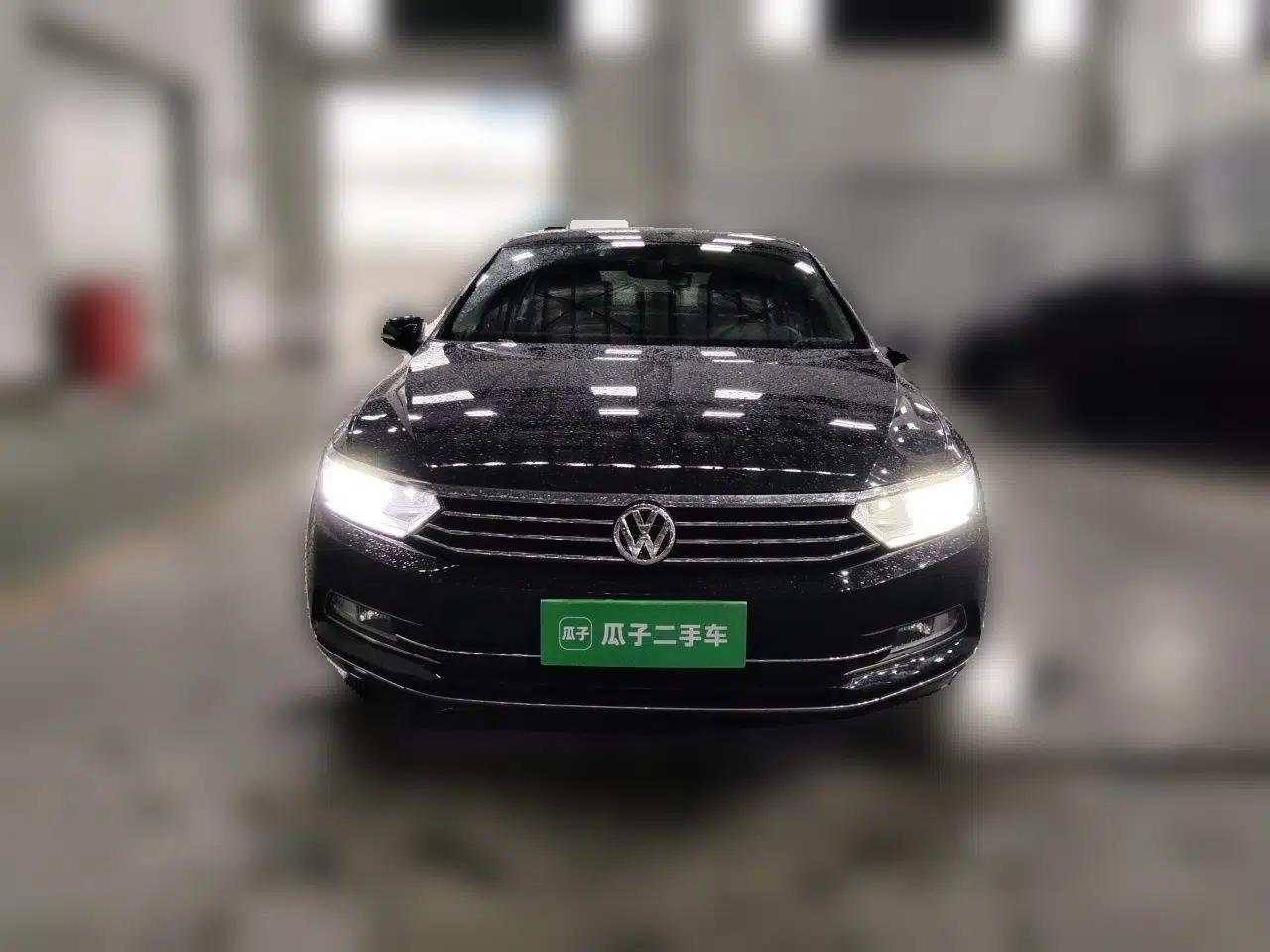 Volkswagen Magotan 2017 330TSI DSG Luxury Model — миниатюра 2