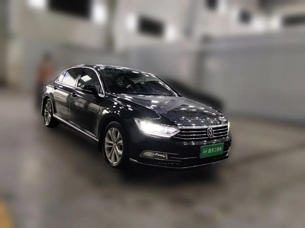 Volkswagen Magotan 2017 330TSI DSG Luxury Model — миниатюра 3