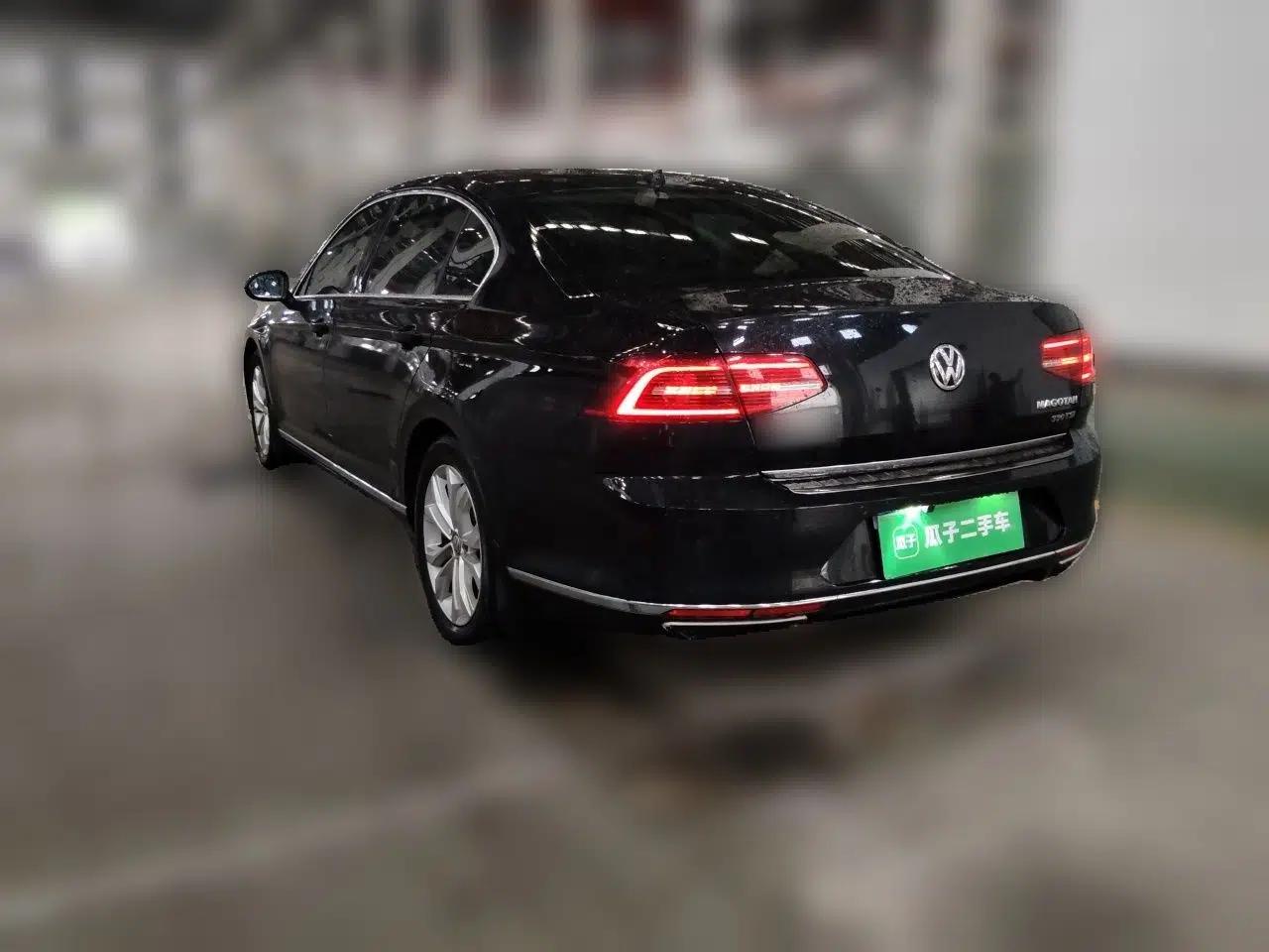 Volkswagen Magotan 2017 330TSI DSG Luxury Model — миниатюра 4
