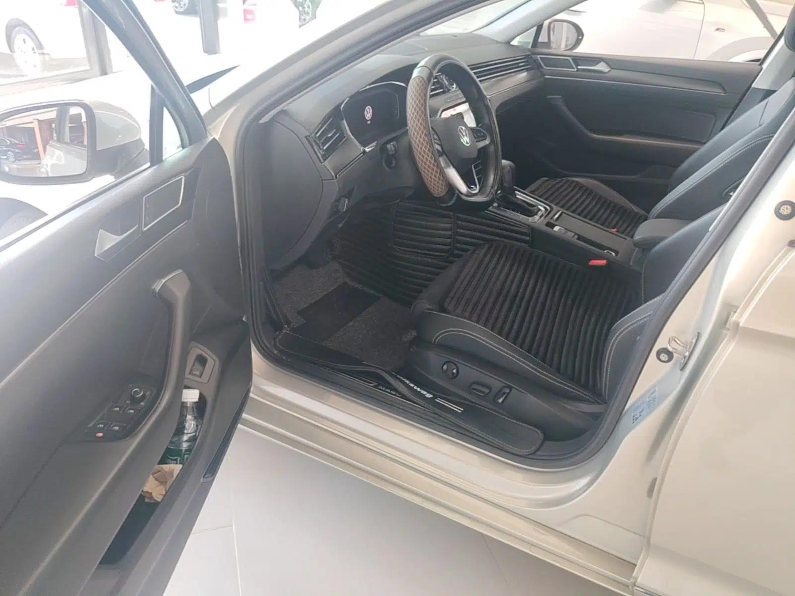 Volkswagen Magotan 2020 330TSI DSG Luxury Edition — миниатюра 18