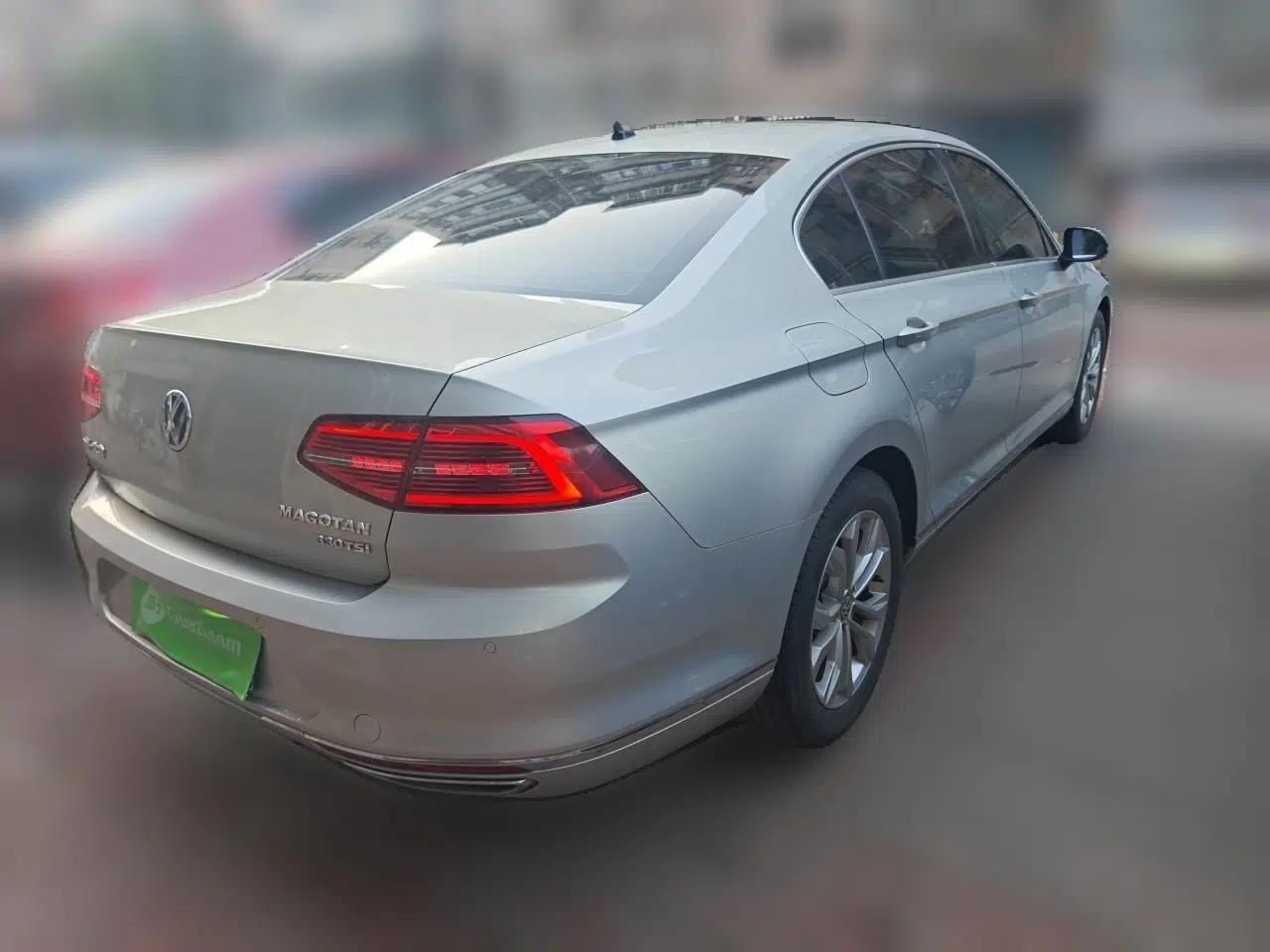 Volkswagen Magotan 2019 330TSI DSG Luxury Version China VI Standard — миниатюра 6