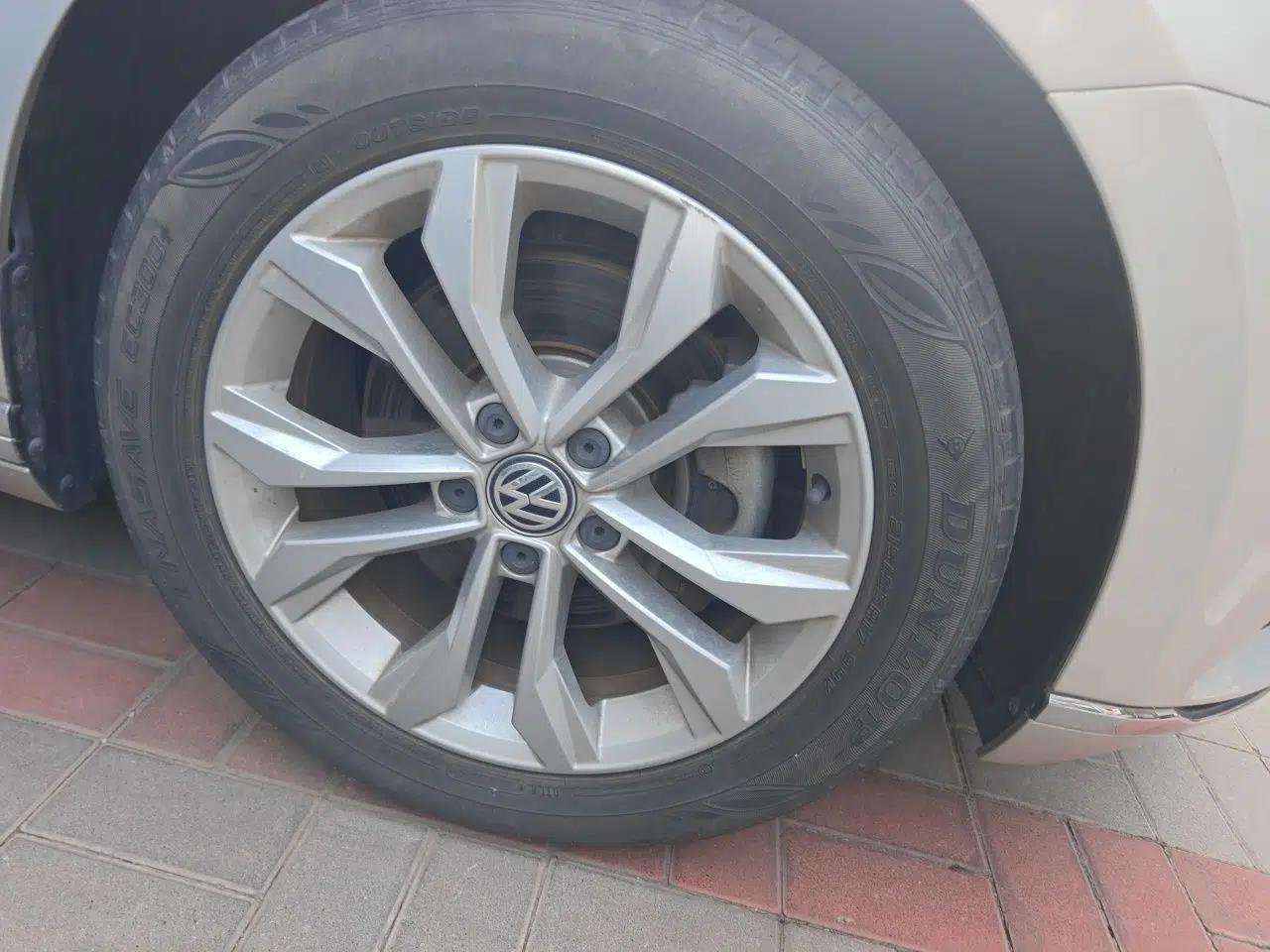 Volkswagen Magotan 2019 330TSI DSG Luxury Version China VI Standard — миниатюра 8