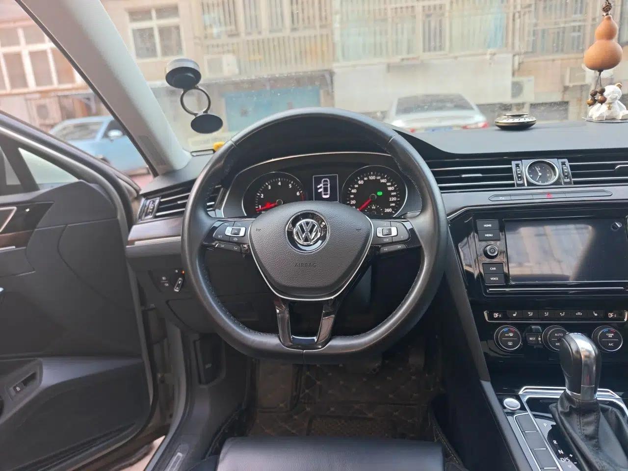 Volkswagen Magotan 2019 330TSI DSG Luxury Version China VI Standard — миниатюра 10