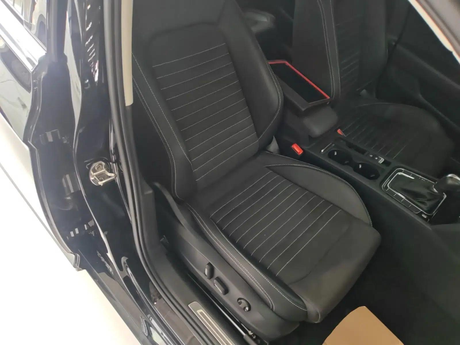 Volkswagen Magotan 2020 330TSI DSG Luxury Edition — миниатюра 19