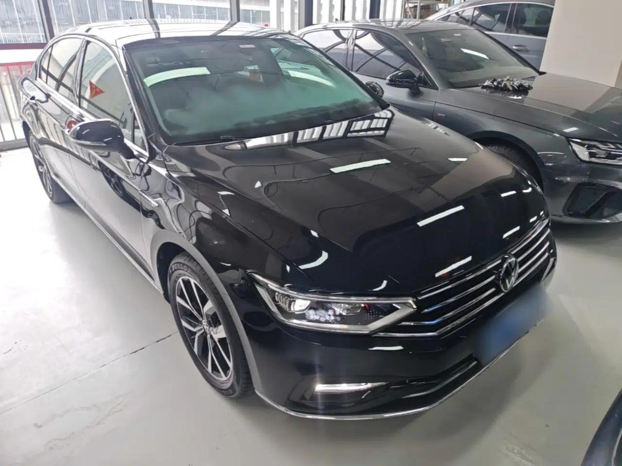 Volkswagen Magotan 2020 330TSI DSG Luxury Edition — миниатюра 3