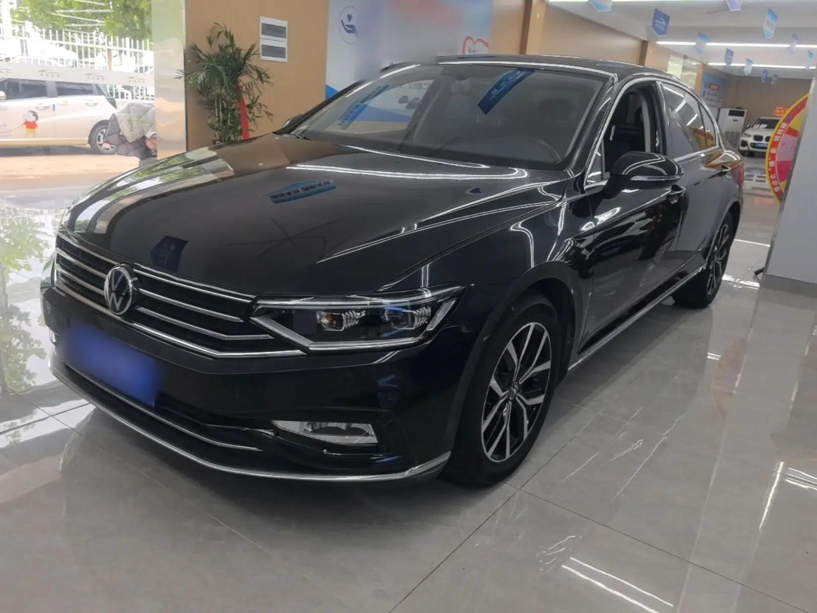 Volkswagen Magotan 2020 330TSI DSG Leading Model — миниатюра 1