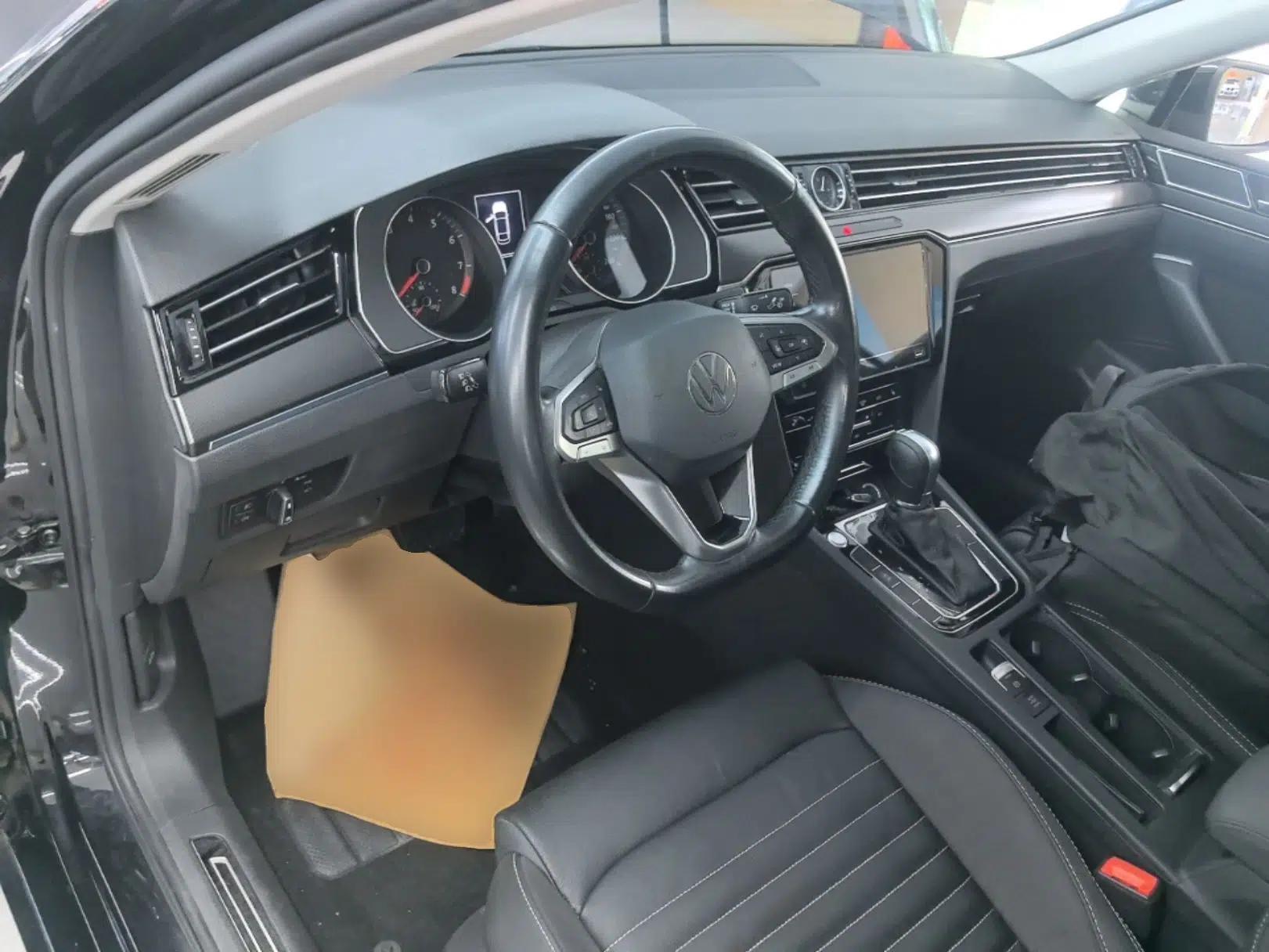 Volkswagen Magotan 2020 330TSI DSG Leading Model — миниатюра 12
