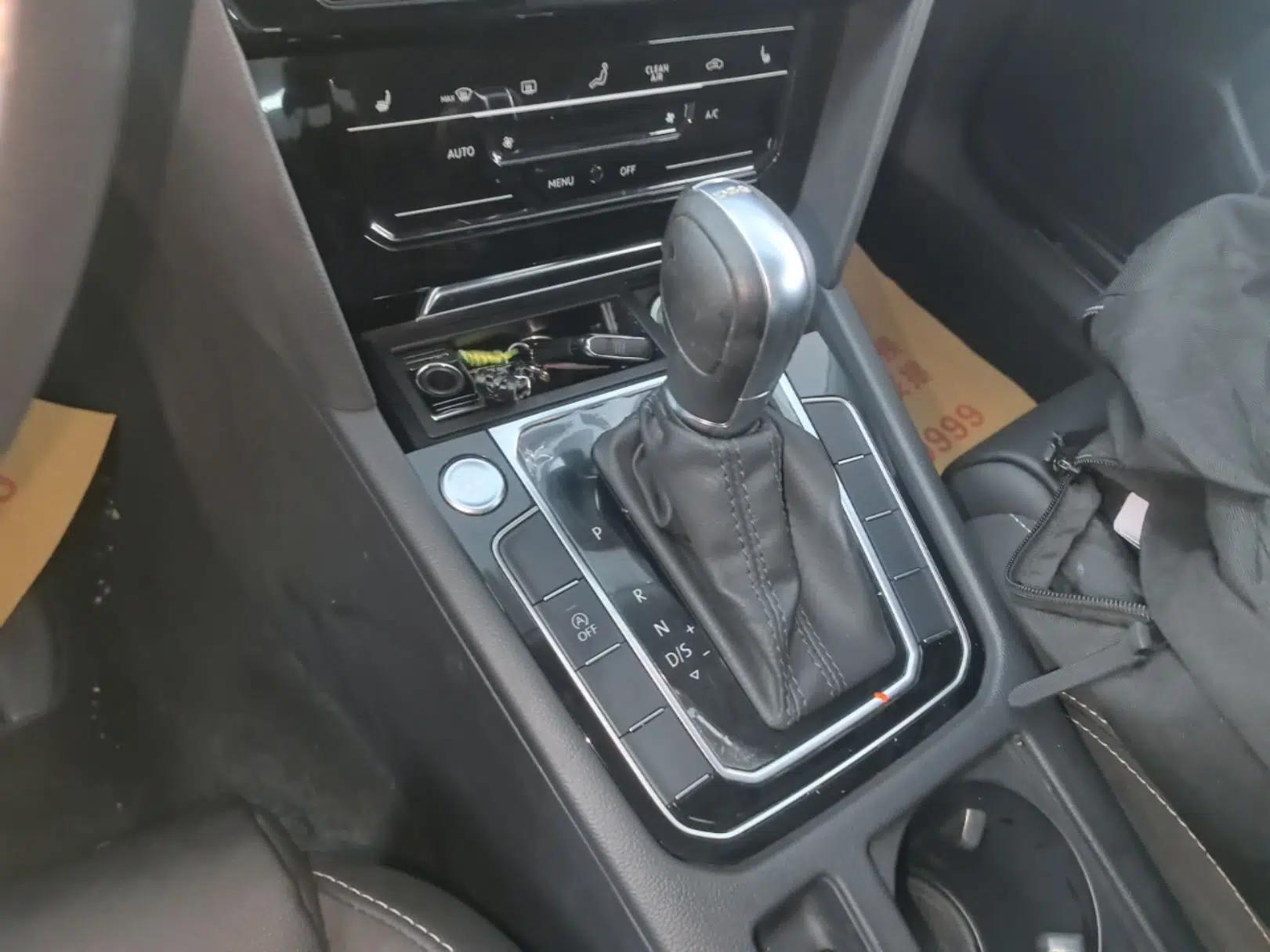 Volkswagen Magotan 2020 330TSI DSG Leading Model — миниатюра 16