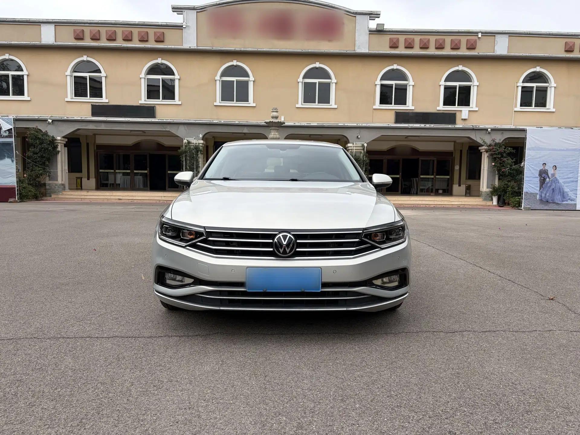 Volkswagen Magotan 2020 330TSI DSG Leading Model — миниатюра 2
