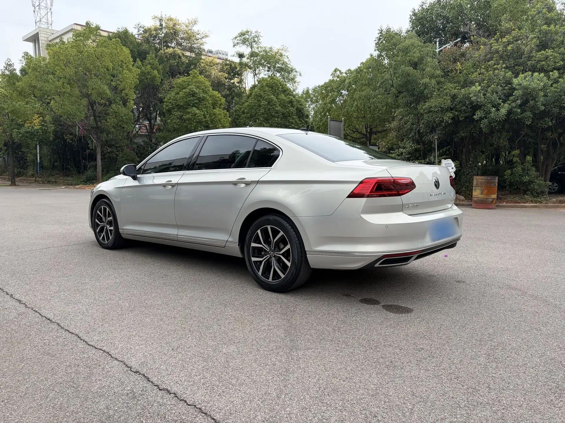 Volkswagen Magotan 2020 330TSI DSG Leading Model — миниатюра 6