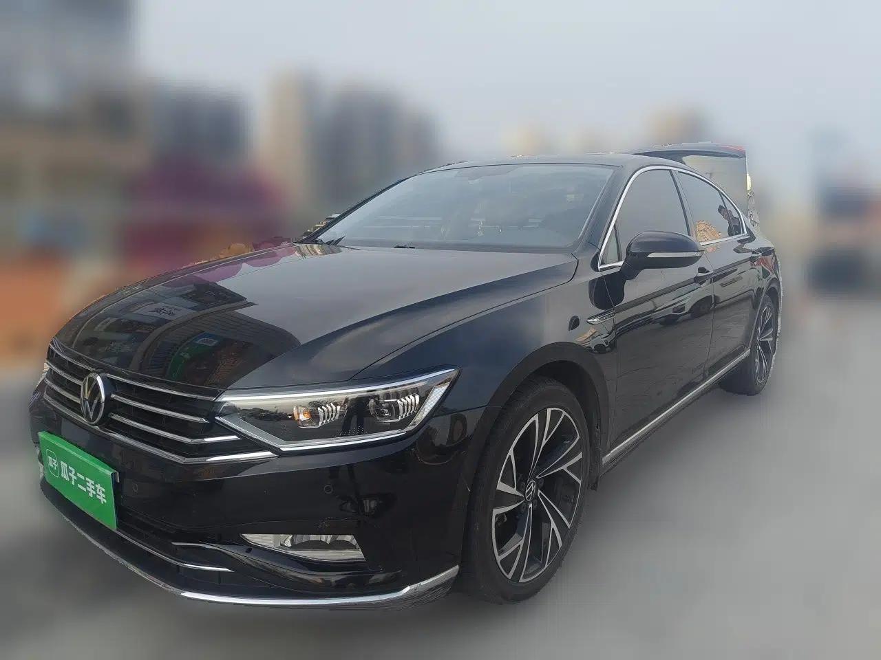 Volkswagen Magotan 2020 330TSI DSG Luxury Edition — миниатюра 1