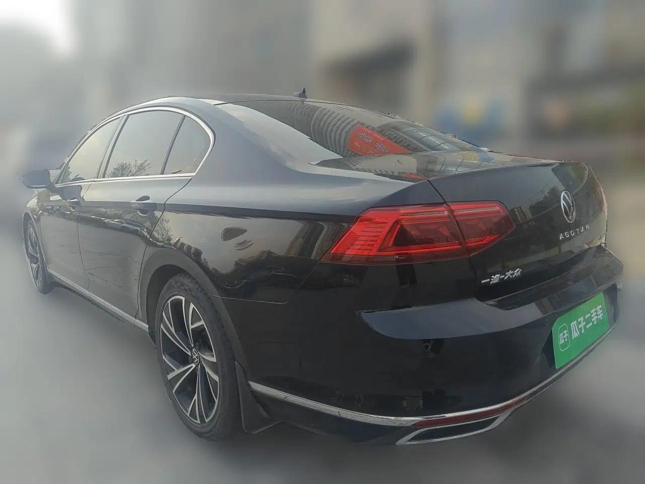 Volkswagen Magotan 2020 330TSI DSG Luxury Edition — миниатюра 4