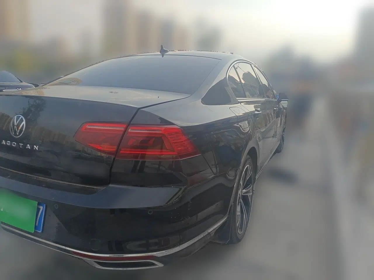 Volkswagen Magotan 2020 330TSI DSG Luxury Edition — миниатюра 6