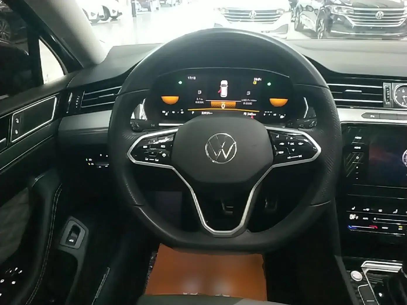 Volkswagen Magotan 2023 2 Million Units Limited Edition 330TSI DSG Leading Version — миниатюра 13