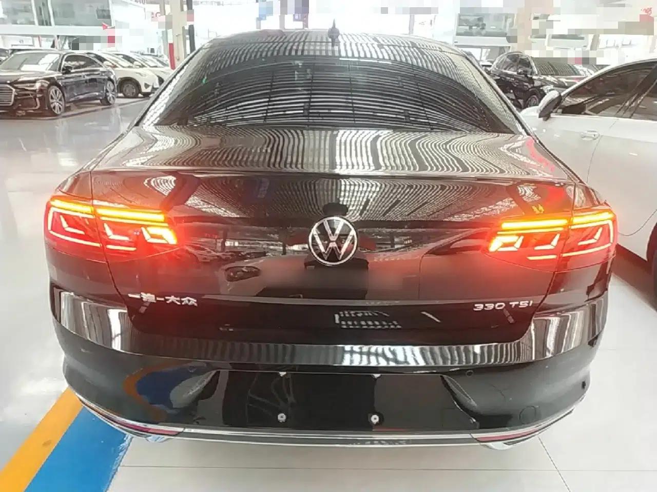 Volkswagen Magotan 2023 2 Million Units Limited Edition 330TSI DSG Leading Version — миниатюра 5