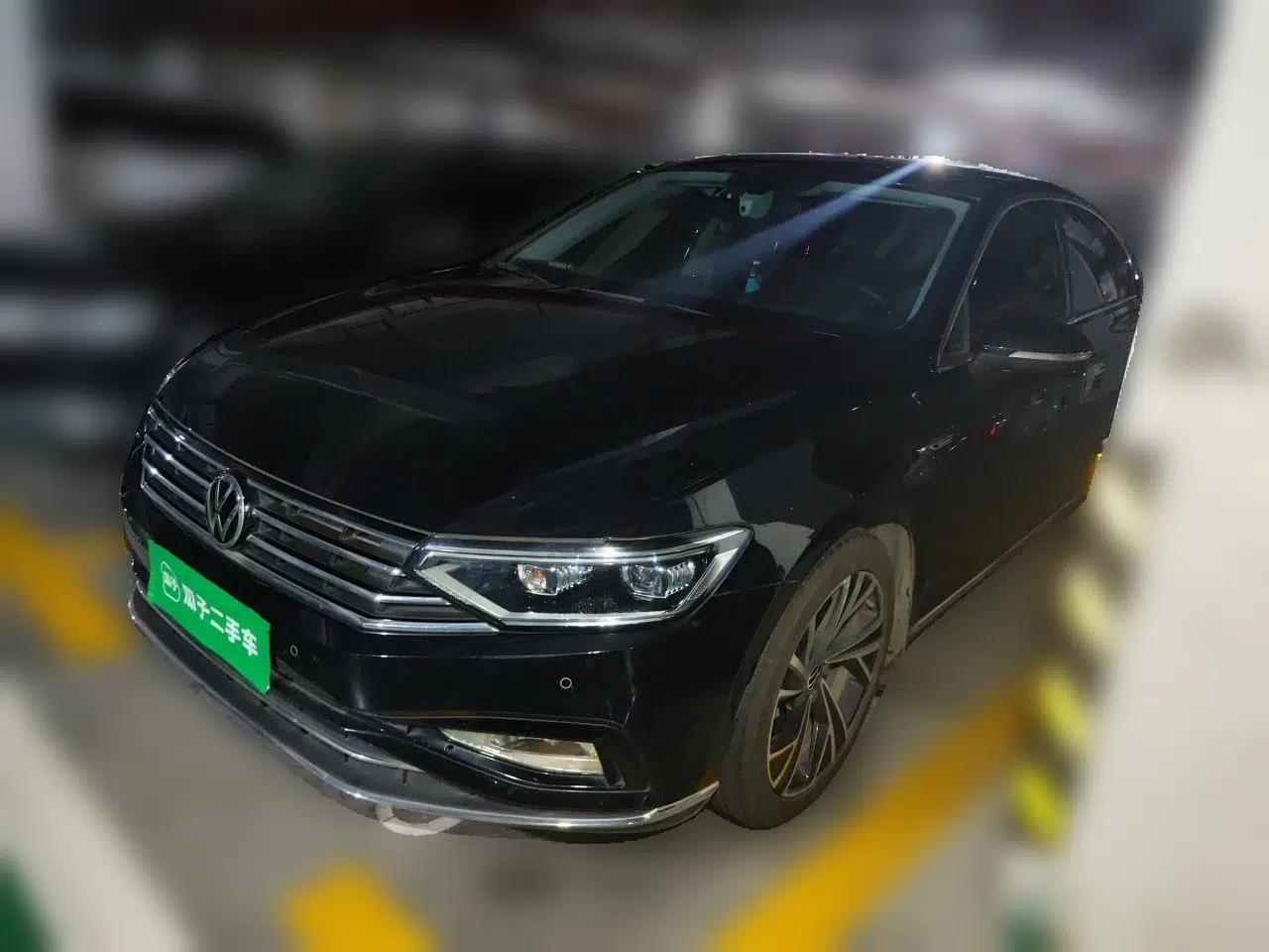 Volkswagen Magotan 2021 330TSI DSG 30th Anniversary Edition — миниатюра 1
