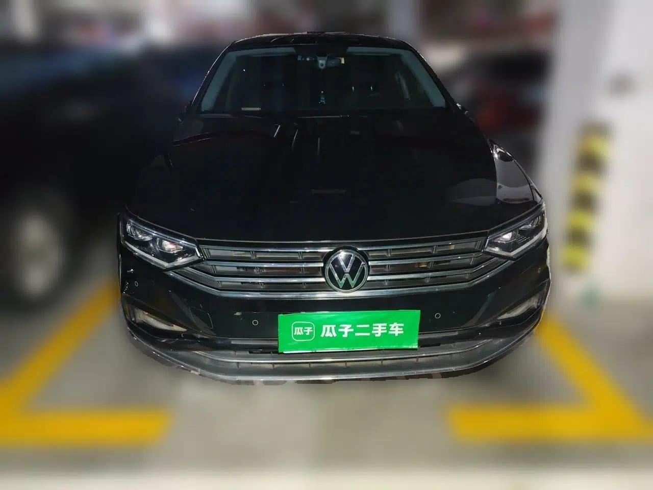 Volkswagen Magotan 2021 330TSI DSG 30th Anniversary Edition — миниатюра 2