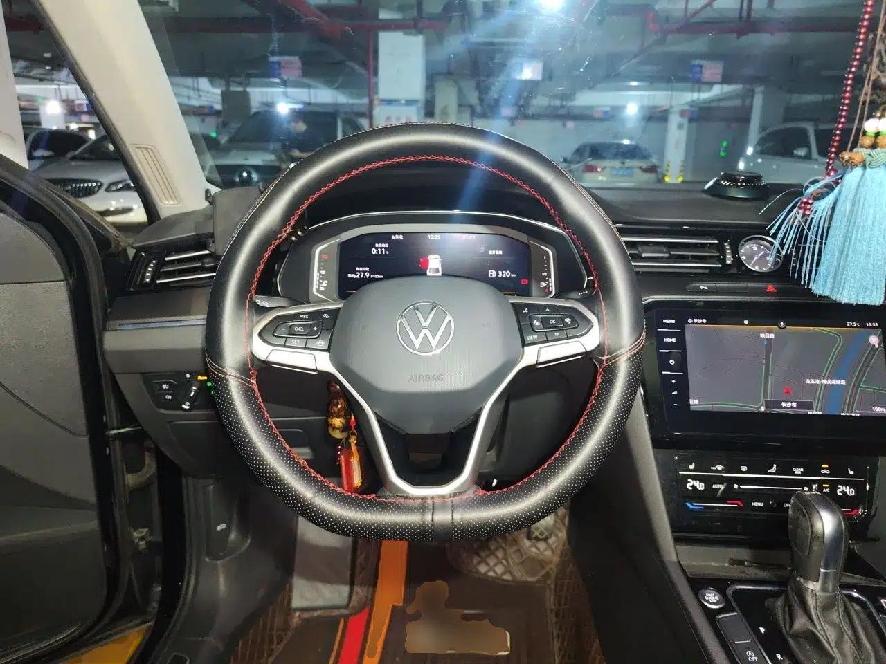Volkswagen Magotan 2021 330TSI DSG 30th Anniversary Edition — миниатюра 14