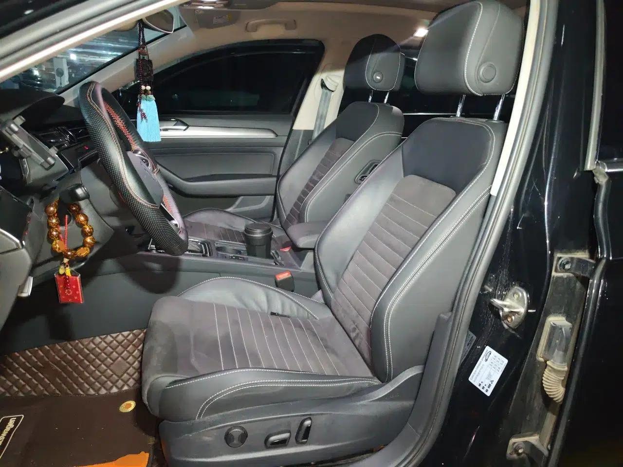 Volkswagen Magotan 2021 330TSI DSG 30th Anniversary Edition — миниатюра 19