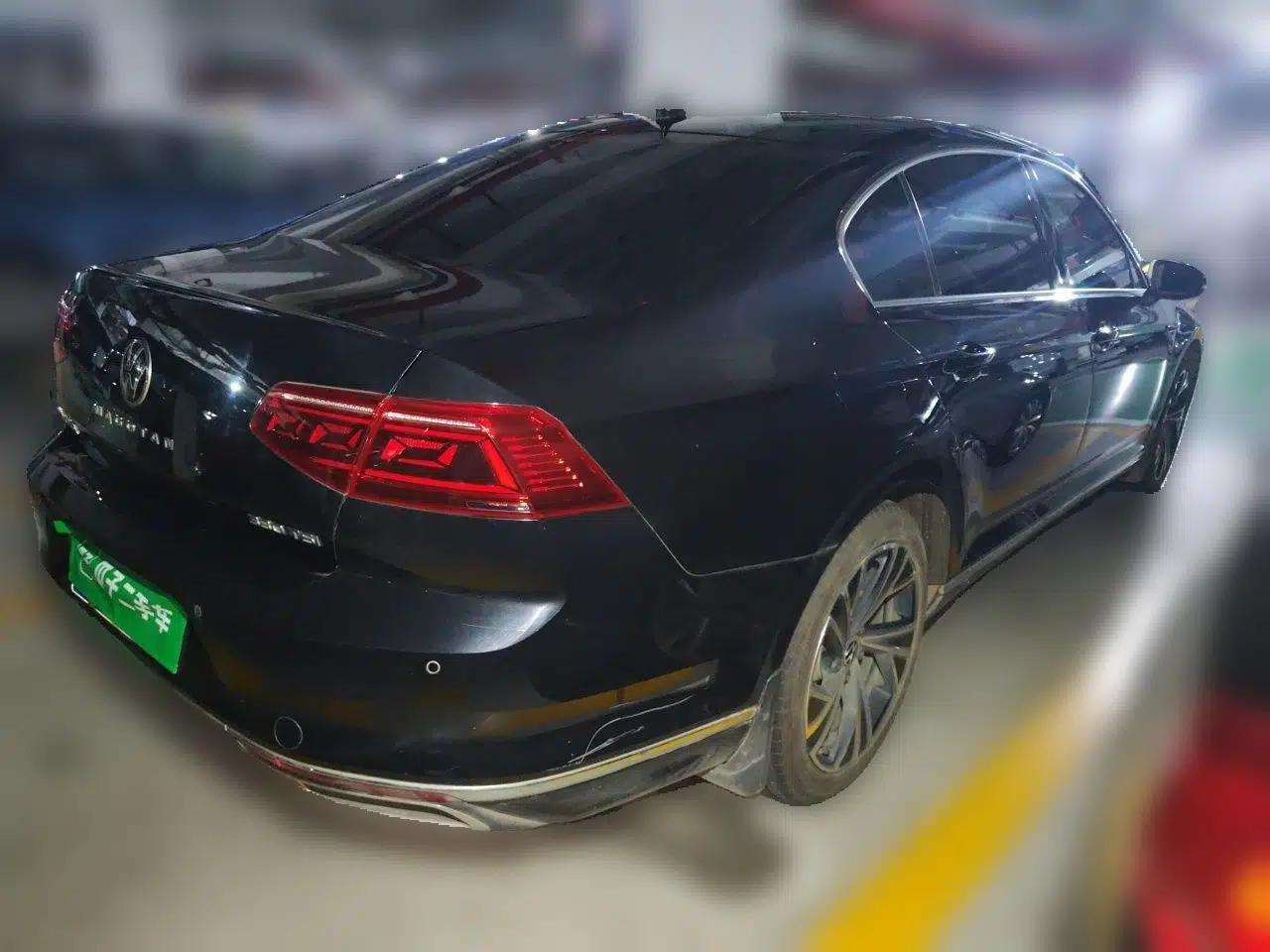 Volkswagen Magotan 2021 330TSI DSG 30th Anniversary Edition — миниатюра 6