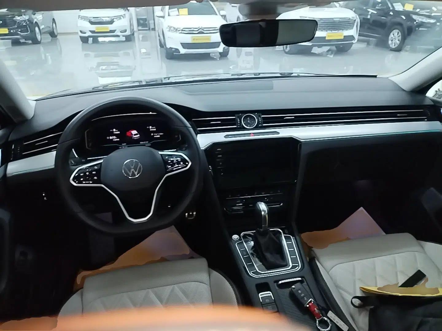 Volkswagen Magotan 2025 Zhongxiang Version 330TSI DSG Luxury Edition — миниатюра 12