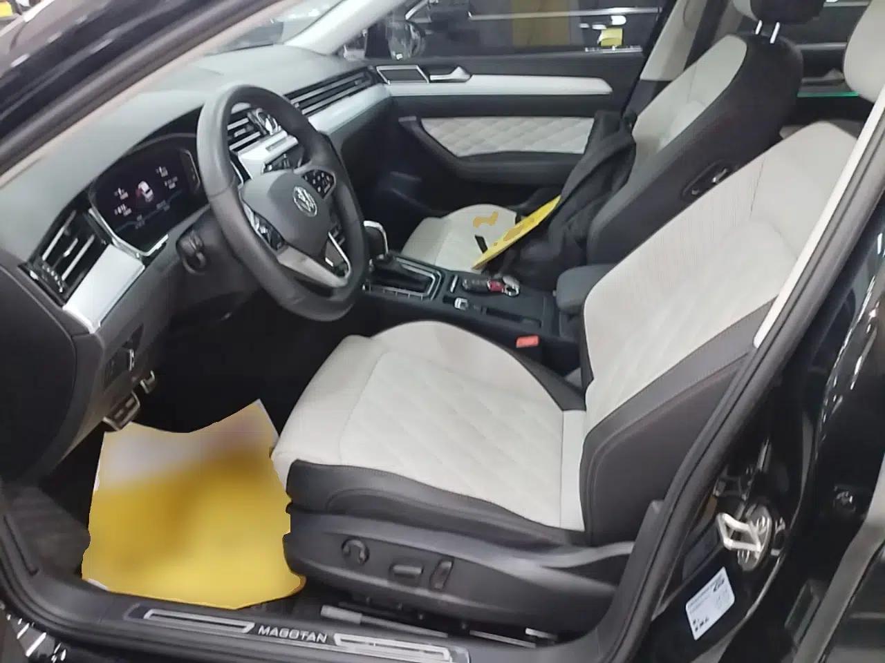 Volkswagen Magotan 2025 Zhongxiang Version 330TSI DSG Luxury Edition — миниатюра 17
