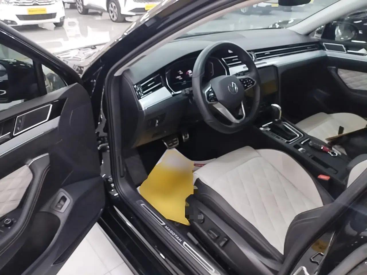 Volkswagen Magotan 2025 Zhongxiang Version 330TSI DSG Luxury Edition — миниатюра 18