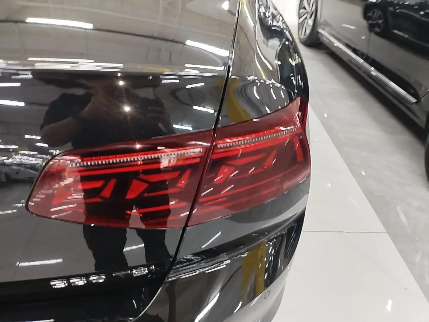 Volkswagen Magotan 2025 Zhongxiang Version 330TSI DSG Luxury Edition — миниатюра 9
