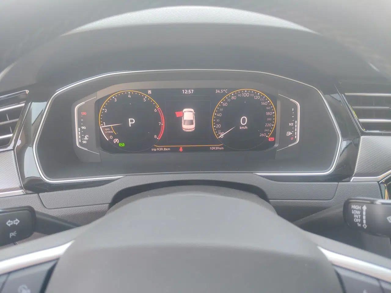 Volkswagen Magotan 2021 330TSI DSG 30th Anniversary Edition — миниатюра 11