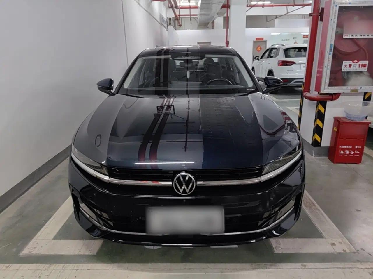 Volkswagen Magotan 2024 380TSI DSG Ultimate Edition — миниатюра 2