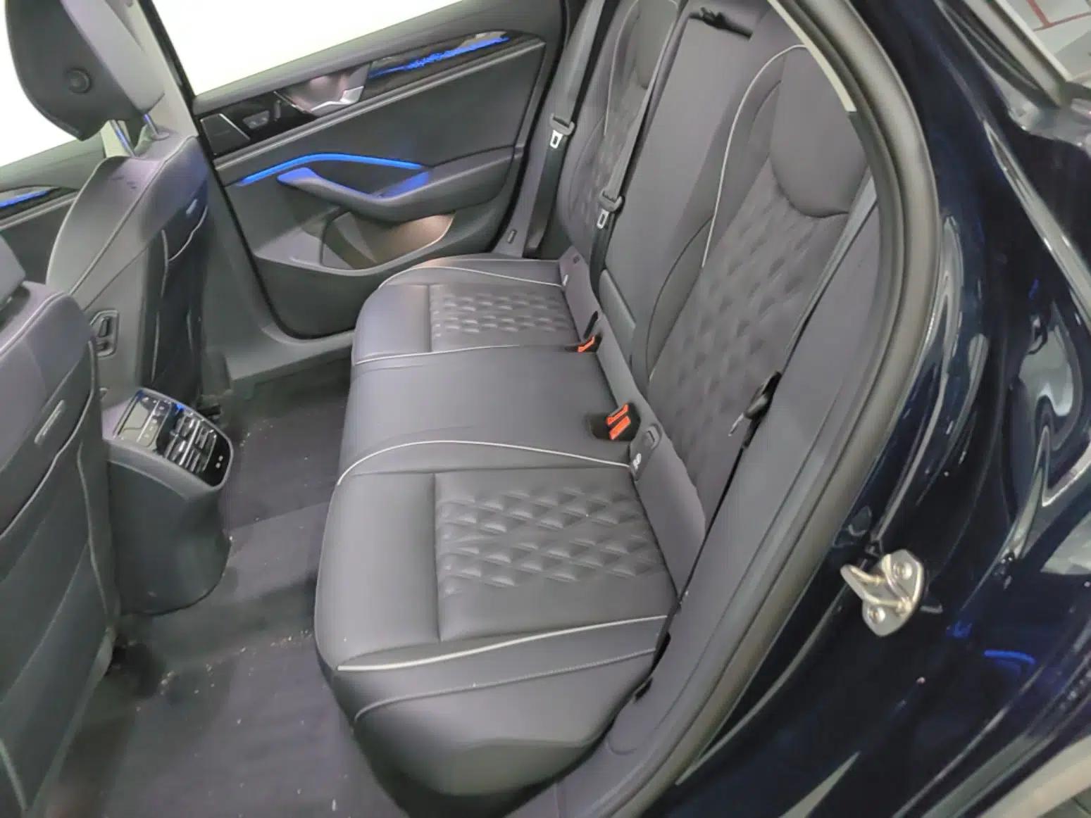 Volkswagen Magotan 2024 380TSI DSG Ultimate Edition — миниатюра 20