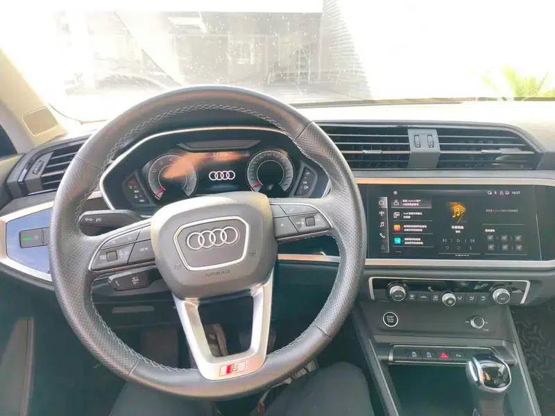 Audi Q3 Sportback 2022 35 TFSI Progressive — миниатюра 9