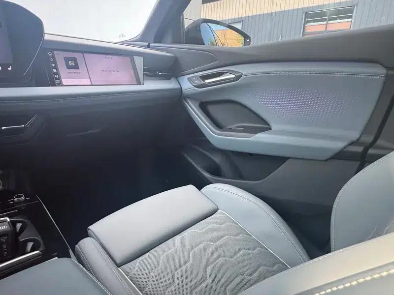 Audi Q6L e-tron 2026 First Edition — миниатюра 11
