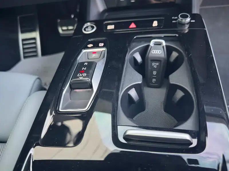 Audi Q6L e-tron 2026 First Edition — миниатюра 14