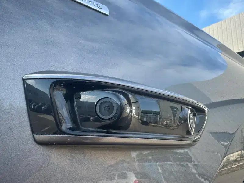 Audi Q6L e-tron 2026 First Edition — миниатюра 6