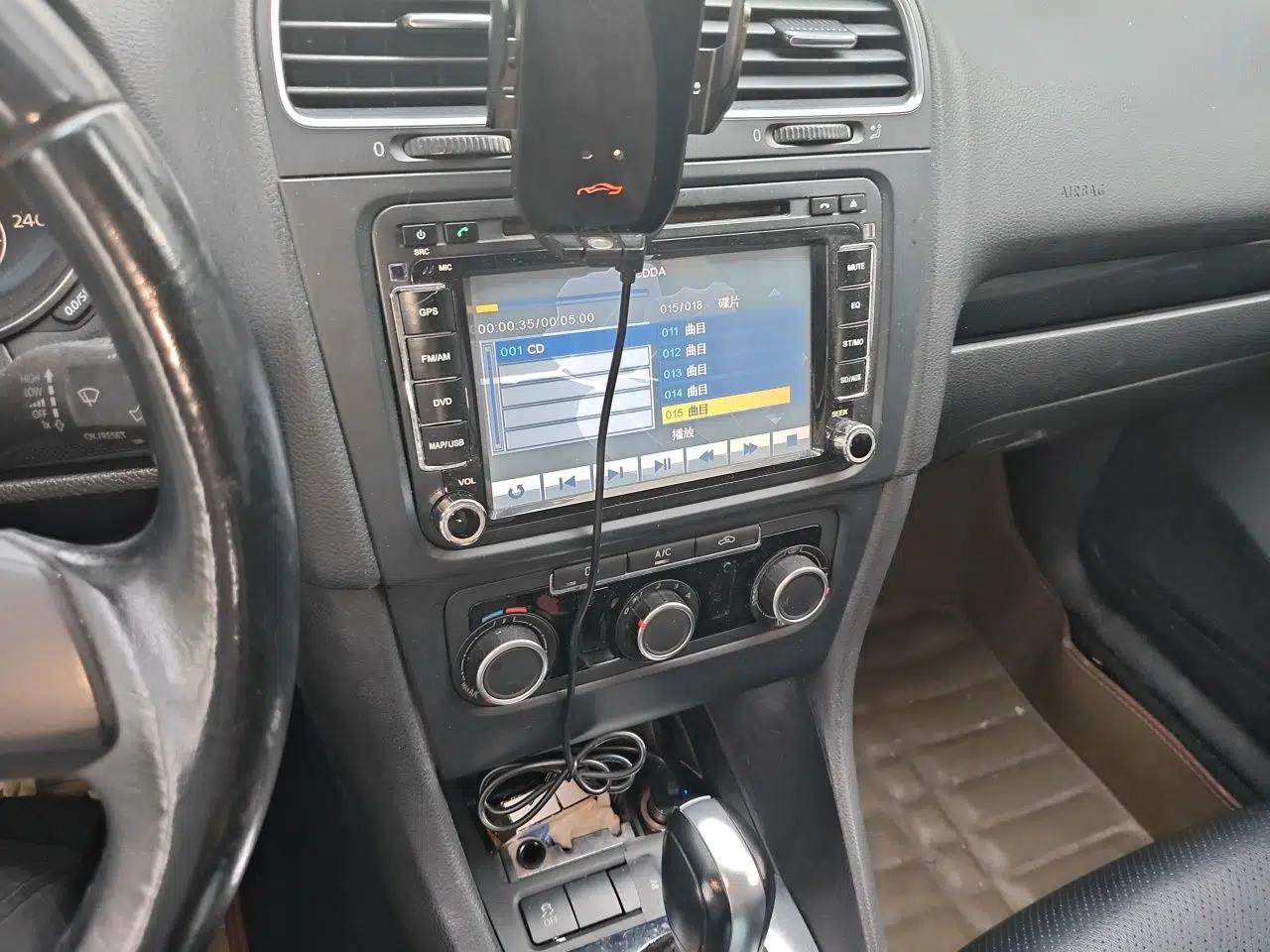 Volkswagen Golf 2014 1.6L Automatic Comfort Model — миниатюра 13