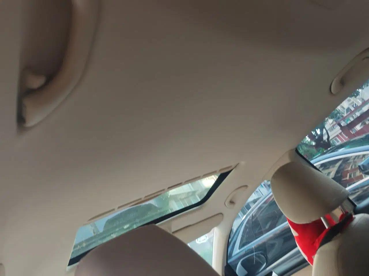 Volkswagen Golf 2012 1.6L Automatic Comfort Model — миниатюра 18