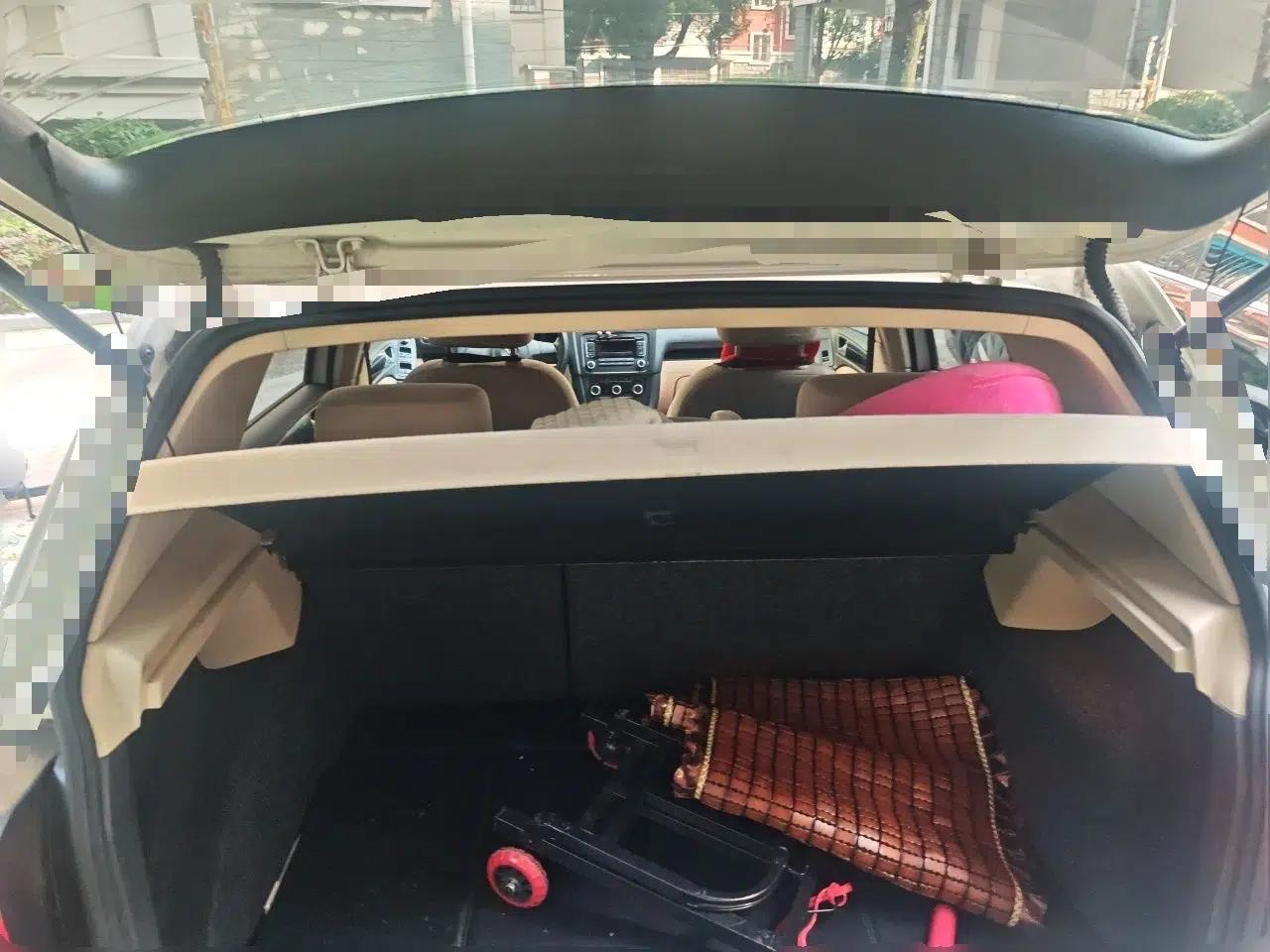 Volkswagen Golf 2012 1.6L Automatic Comfort Model — миниатюра 19