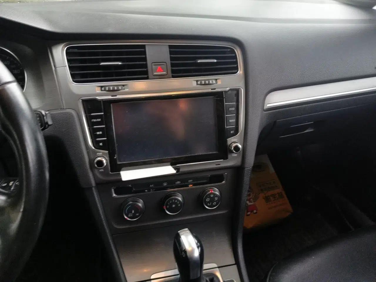 Volkswagen Golf 2014 1.4TSI Automatic Comfort Model — миниатюра 13