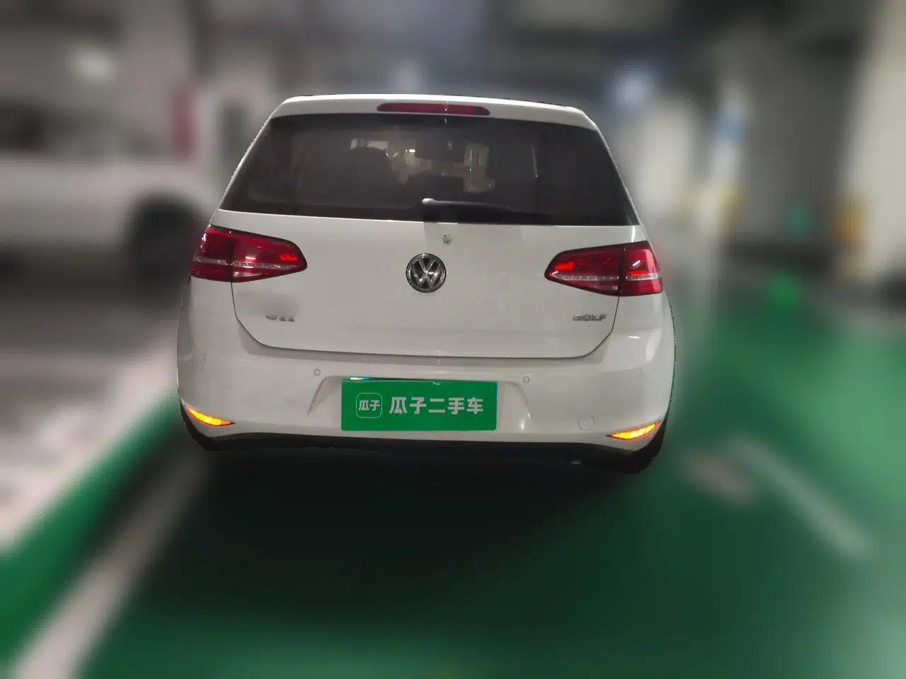 Volkswagen Golf 2016 1.6L Automatic Comfort Model — миниатюра 5
