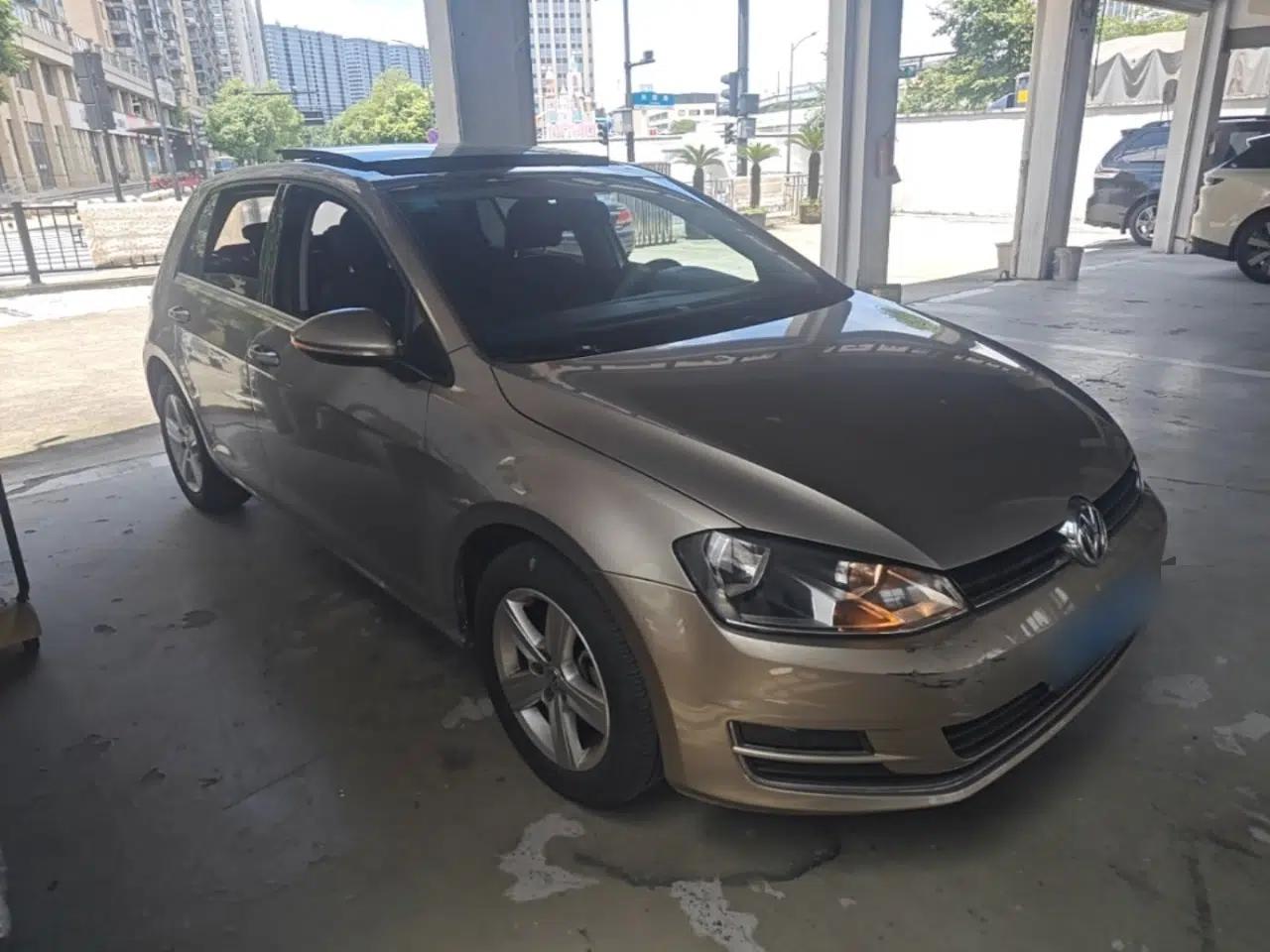 Volkswagen Golf 2016 1.6L Automatic Comfort Model — миниатюра 3