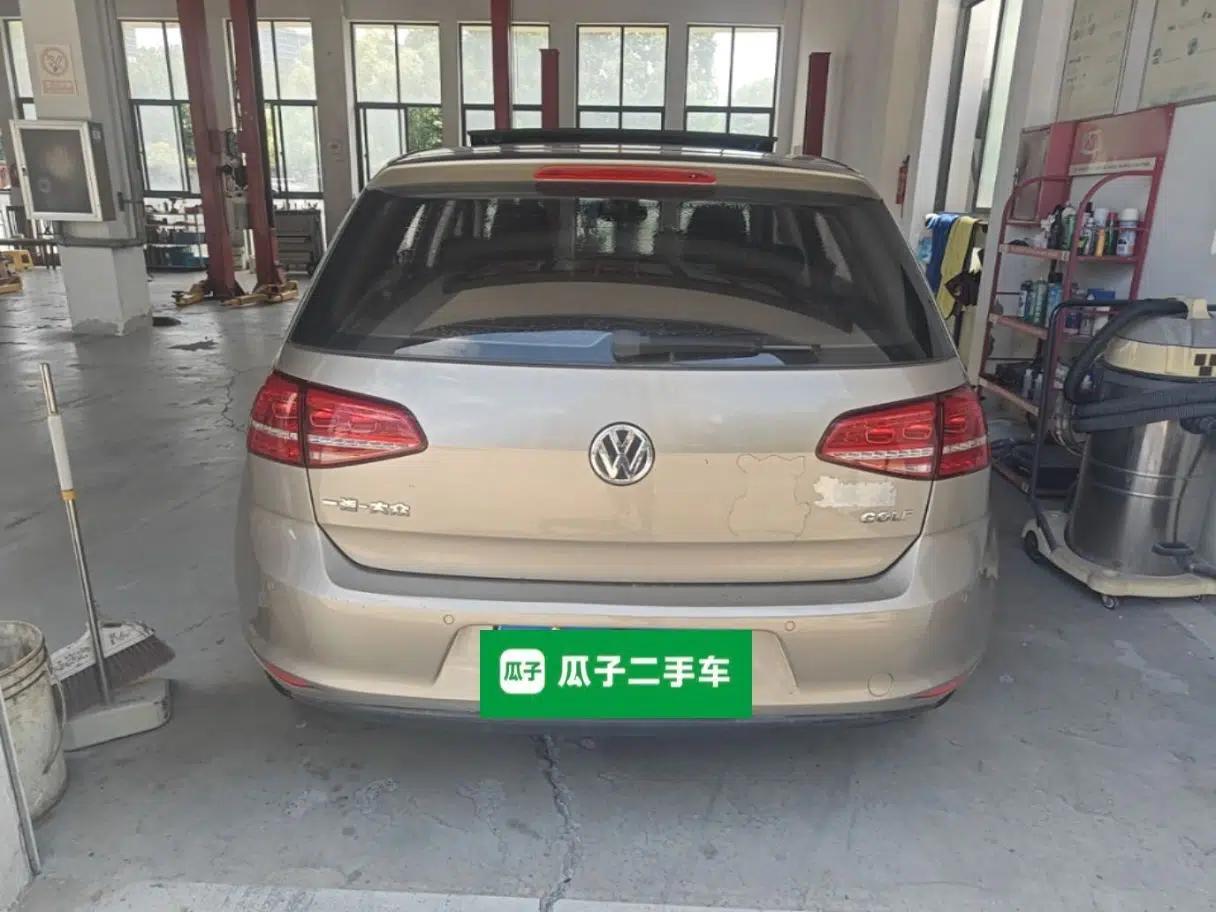 Volkswagen Golf 2016 1.6L Automatic Comfort Model — миниатюра 5