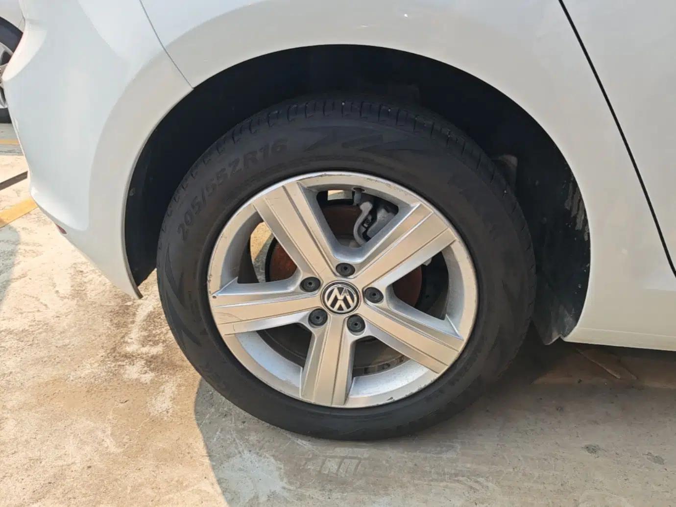 Volkswagen Golf 2016 230TSI Automatic Comfort Version — миниатюра 11
