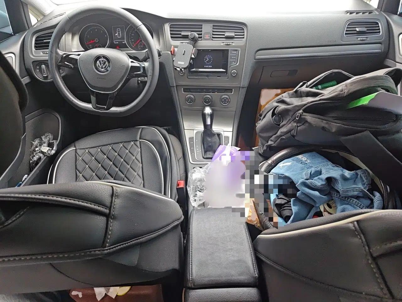 Volkswagen Golf 2016 1.6L Automatic Comfort Model — миниатюра 18